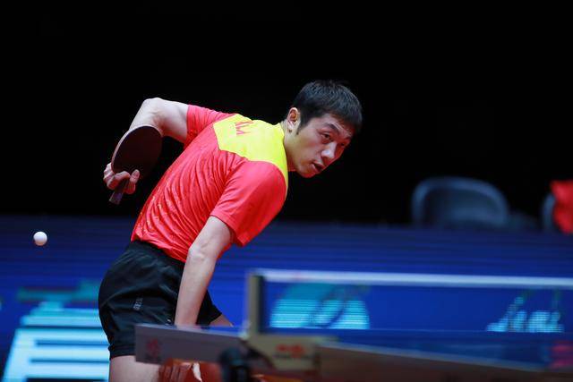 整个球场瞬 整个球场瞬